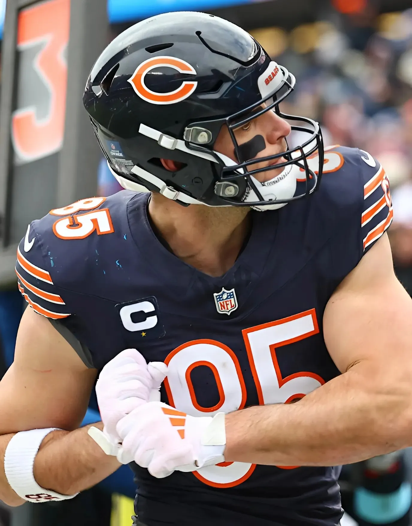 2025 rankings undervalue key piece of the Chicago Bears' offense