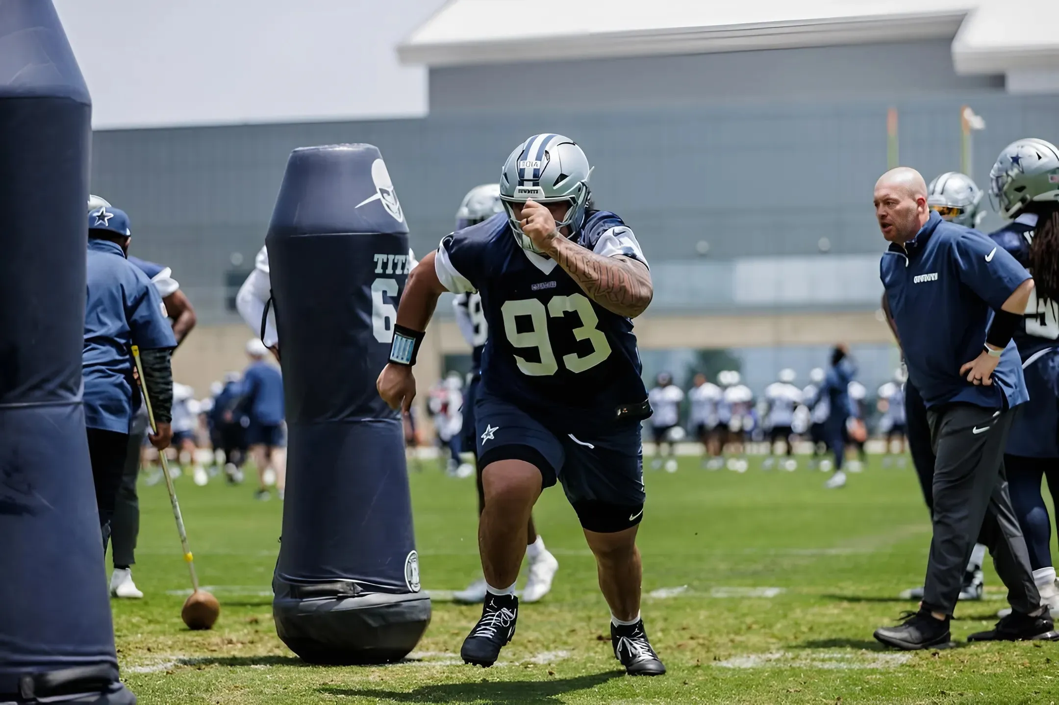 Cowboys’ 342-Pound Rookie ‘Old-School Nose Tackle’ Draws Early Praise