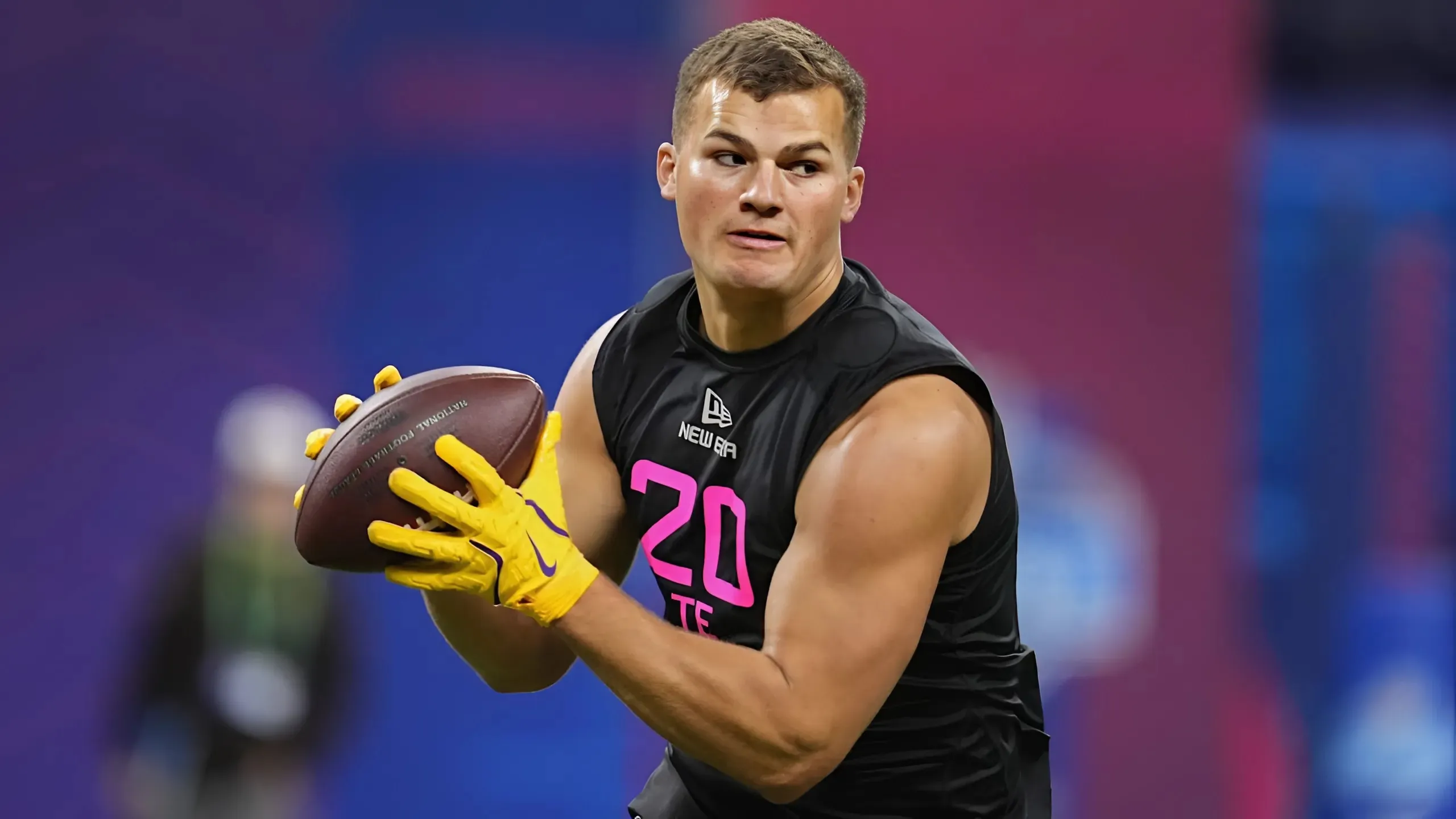 Insider Reveals Holdup in Jets Contract Talks With Mason Taylor