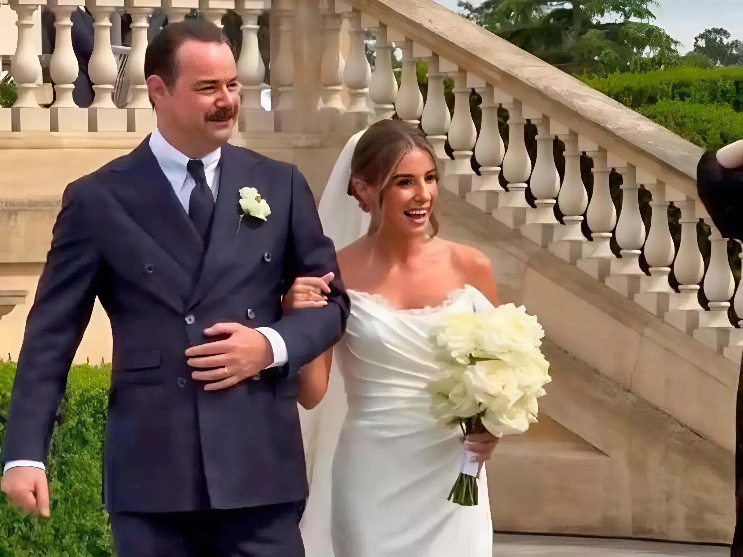 Inside Dani Dyer and Jarrod Bowen's Bridgerton-style wedding as dad Danny leads West Ham chant