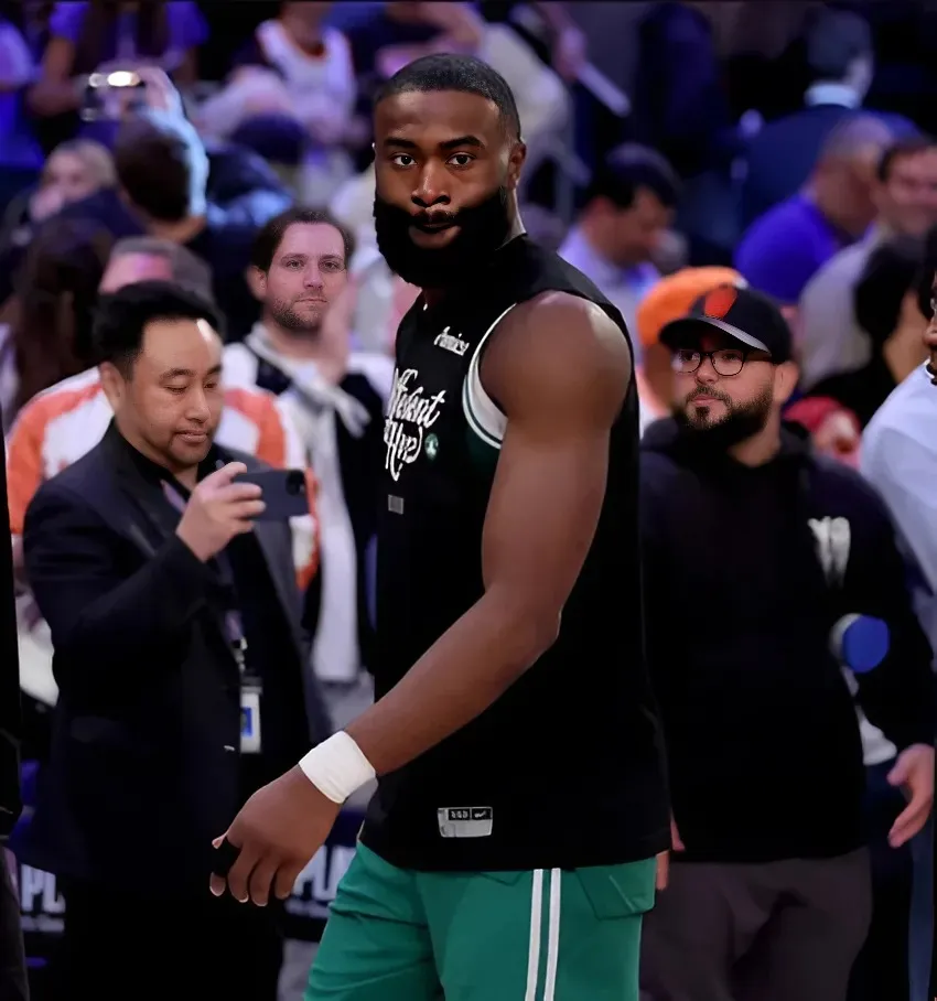 Celtics take massive gamble in trade idea sending Jaylen Brown to the West