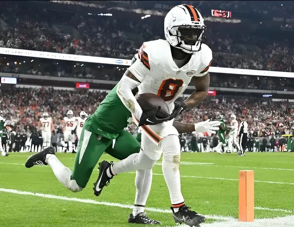 Bills' Elijah Moore Offers 'Pretty' Josh Allen Scouting Report