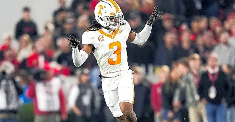 49ers bolster secondary in early 2026 mock draft