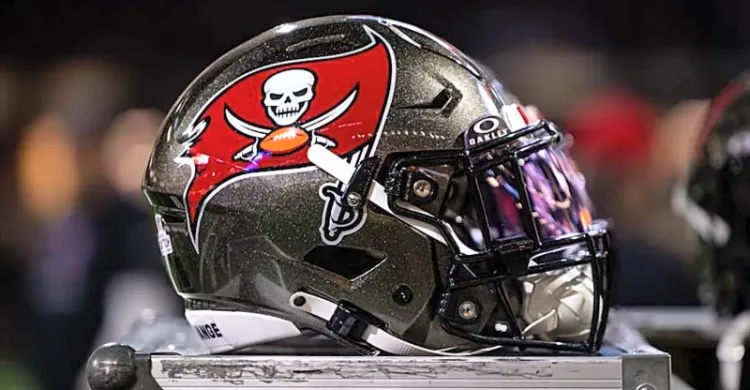 Buccaneers staffer retires after 32 years and two Super Bowls