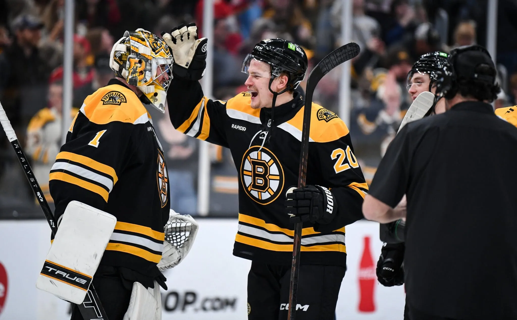 Bruins defenseman expected to walk in Free Agency as top replacement target surfaces