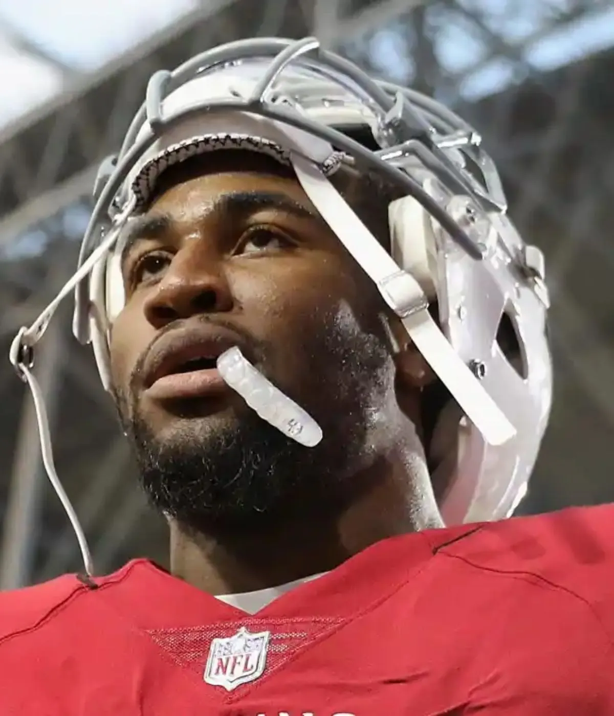 Buccaneers’ Todd Bowles Takes Clear Stance on Haason Reddick No-Show at OTAs