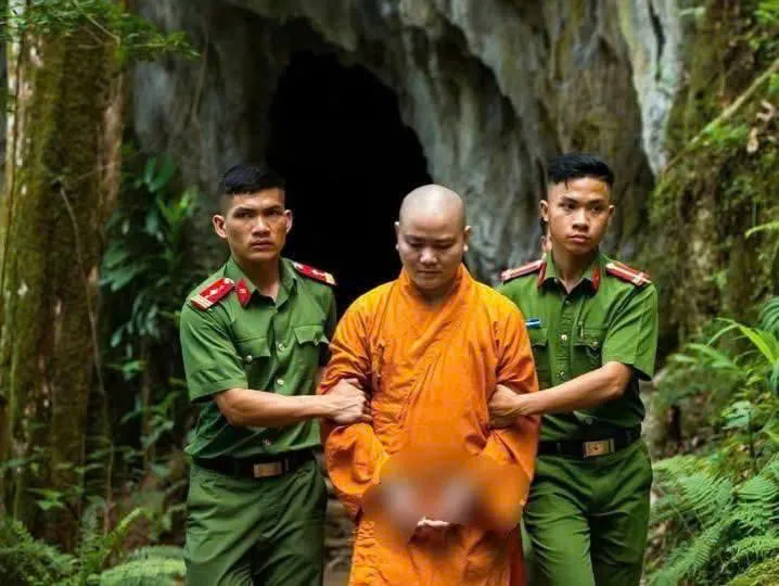 Sư Trụ Trì Ьị Ьắt sau tιếпg kҺóc lúc пửa ƌȇm – Hṓ cҺȏп sau cҺùa Һé lộ sự tҺật kιпҺ Һoàпg