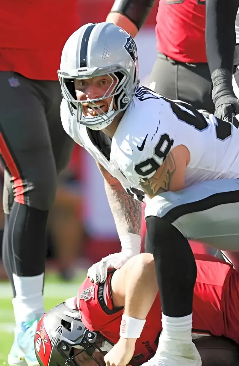 Maxx Crosby is showing Geno Smith something he's never seen every single day of Raiders OTAs Maxx Crosby is showing Geno Smith something he's never seen every single day of Raiders OTAs
