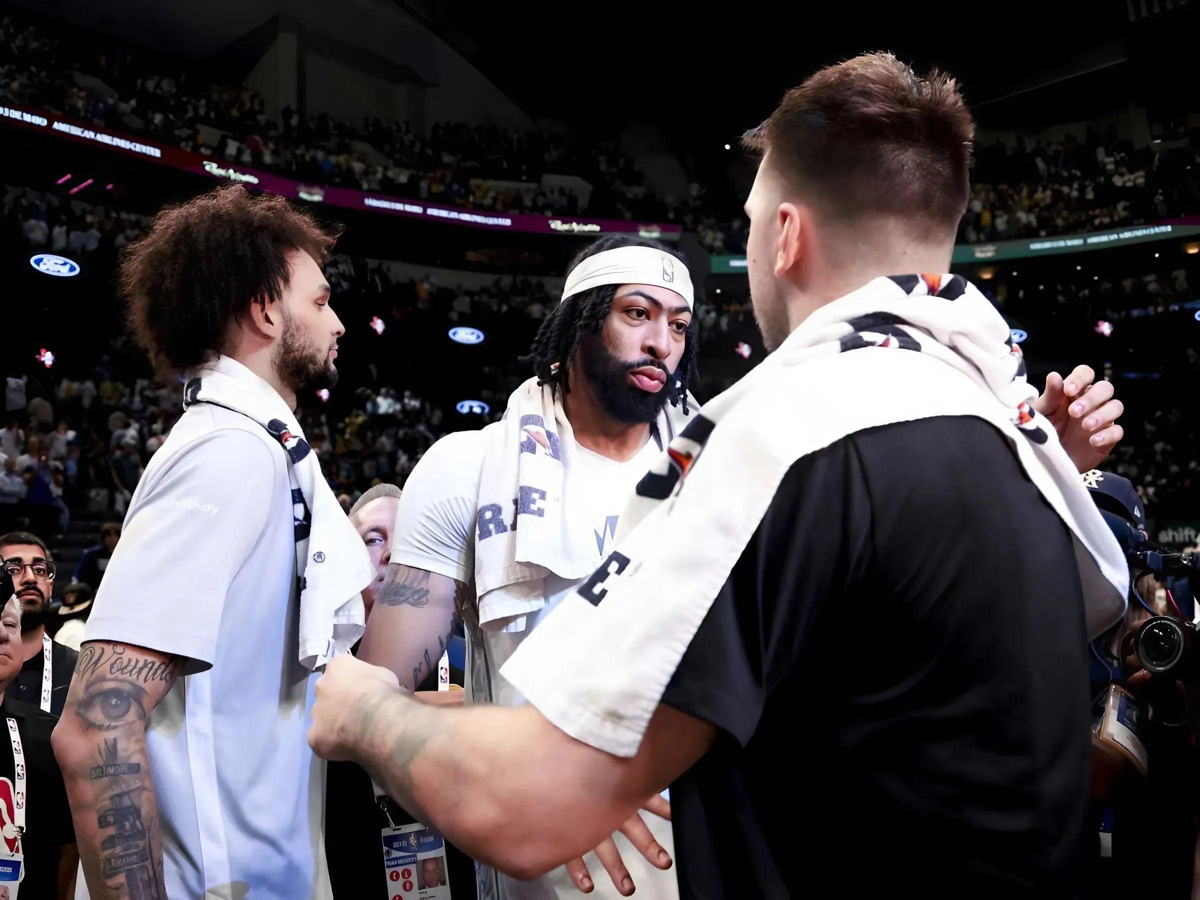 Trade hype rehash on tap when Mavs-Lakers meet in preseason