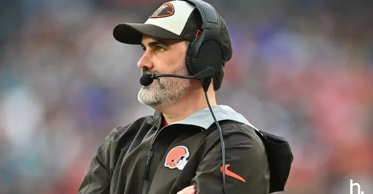 Browns Top Suitor for $180 Million QB Even With 4 on Roster