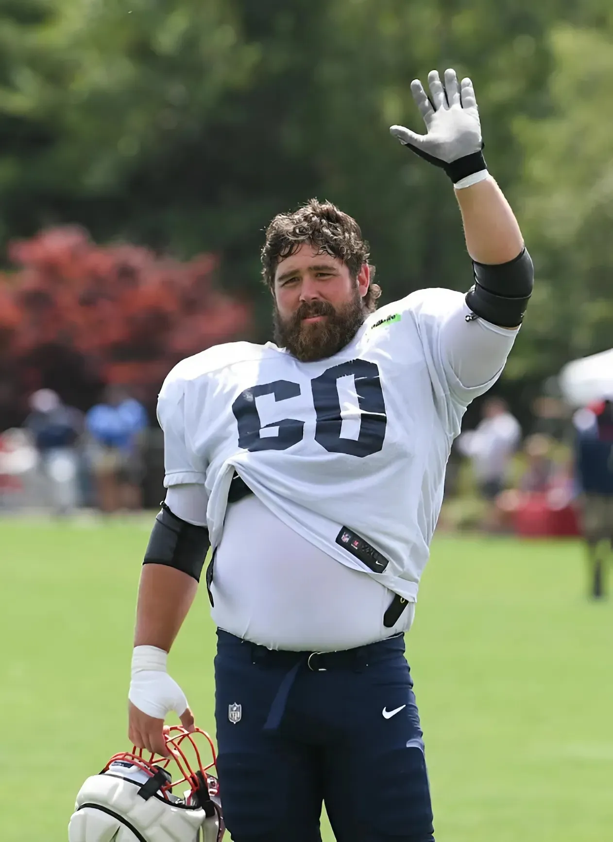 Patriots Legend David Andrews Offers Emotional Goodbye