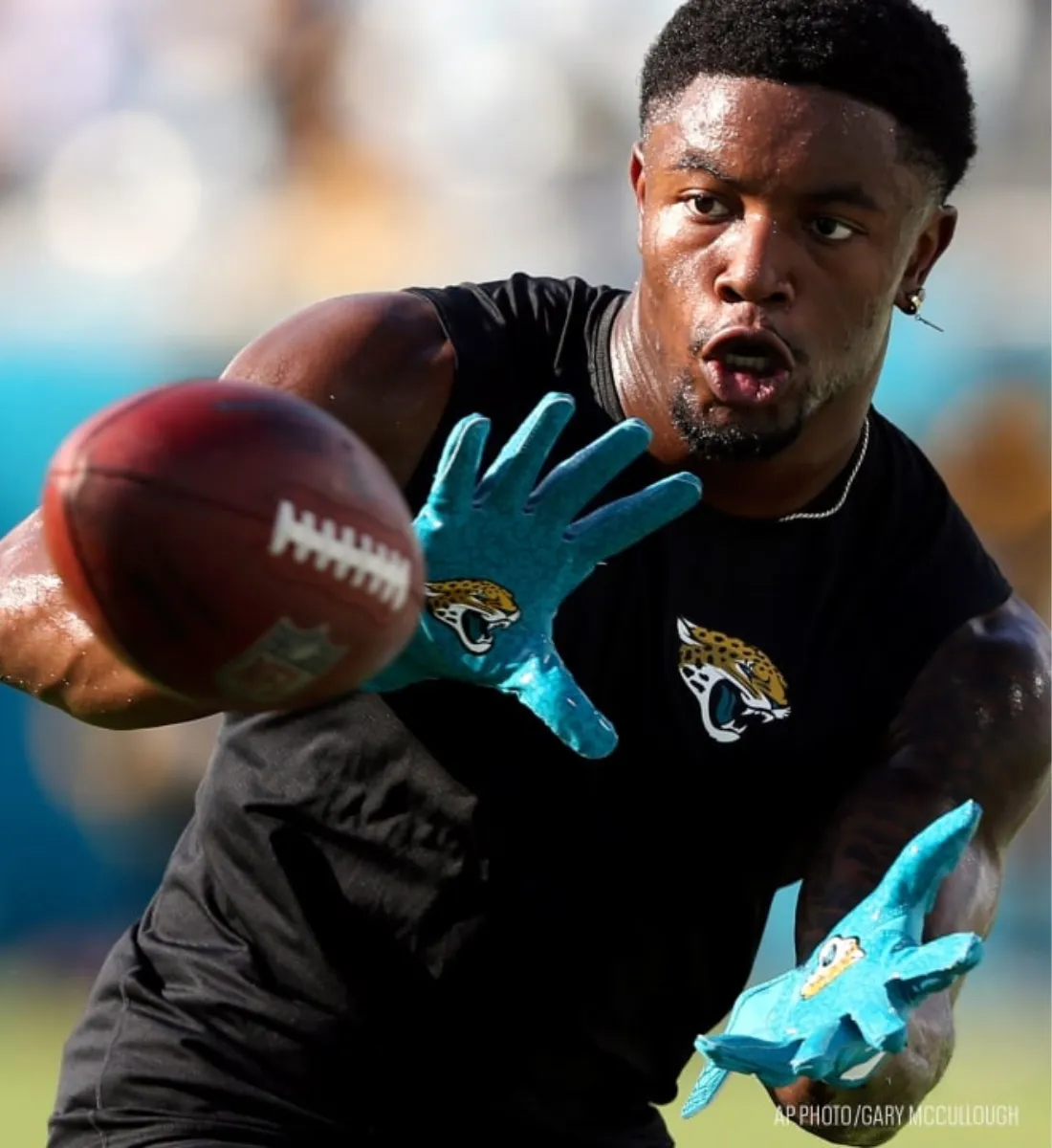 Falcons sign DB Josh Thompson, cut DB Benny Sapp