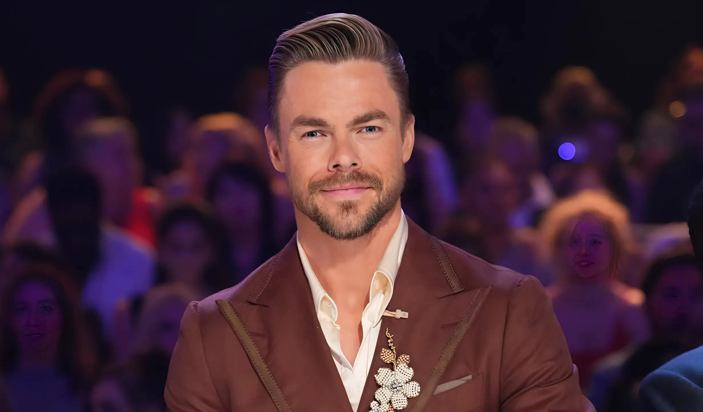DWTS' Derek Hough Calls Out 'Hardcore' Fans trucc