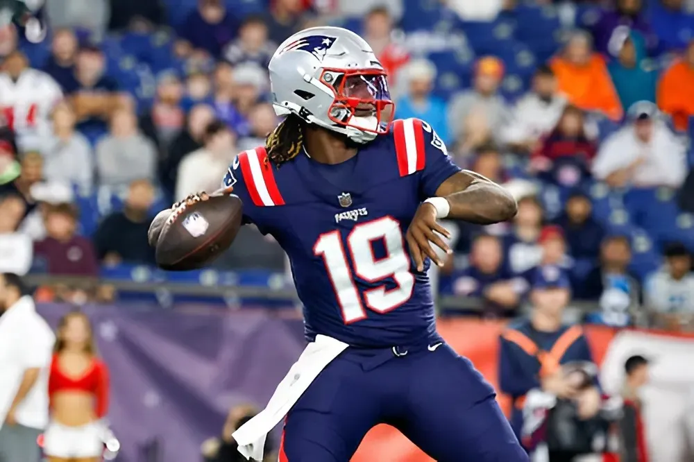 Wild Prediction Sees Cowboys Bench $240 Million QB for Sixth Round Pick Wild Prediction Sees Cowboys Bench $240 Million QB for Sixth Round Pick