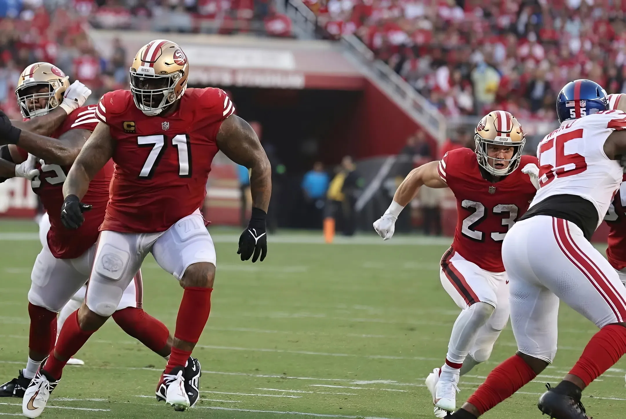 49ers Fans Are Relieved After Star Finally Shows Up For OTAs