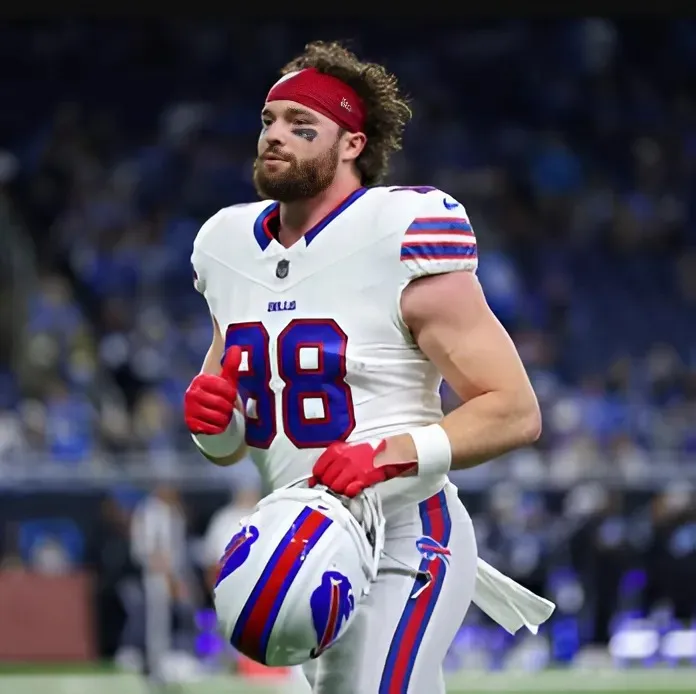 Bills TE’s Wife Shares Photos From Josh Allen, Hailee’s Wedding Weekend