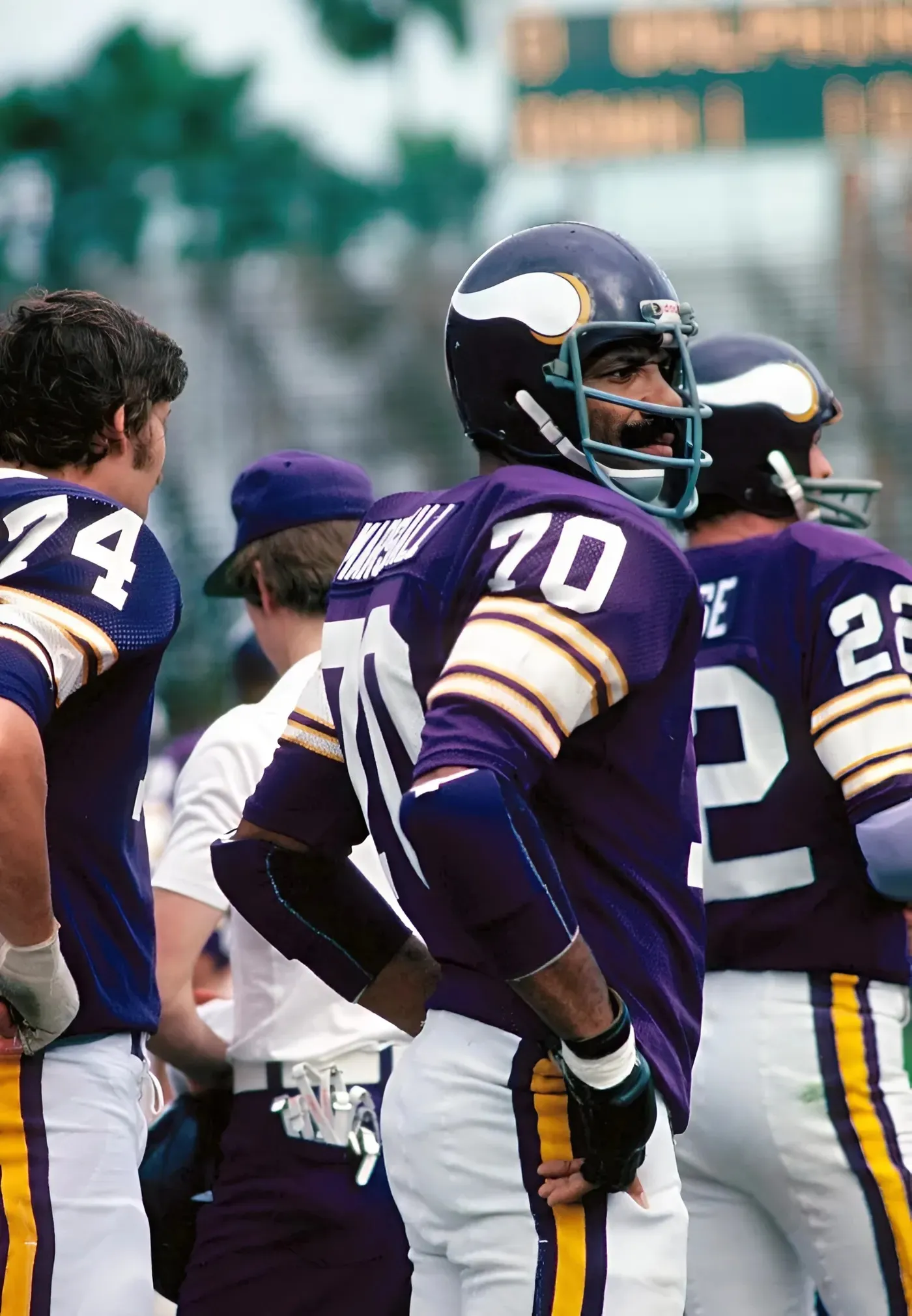 'Tough as nails': Brett Favre pays tribute to Vikings legend Jim Marshall