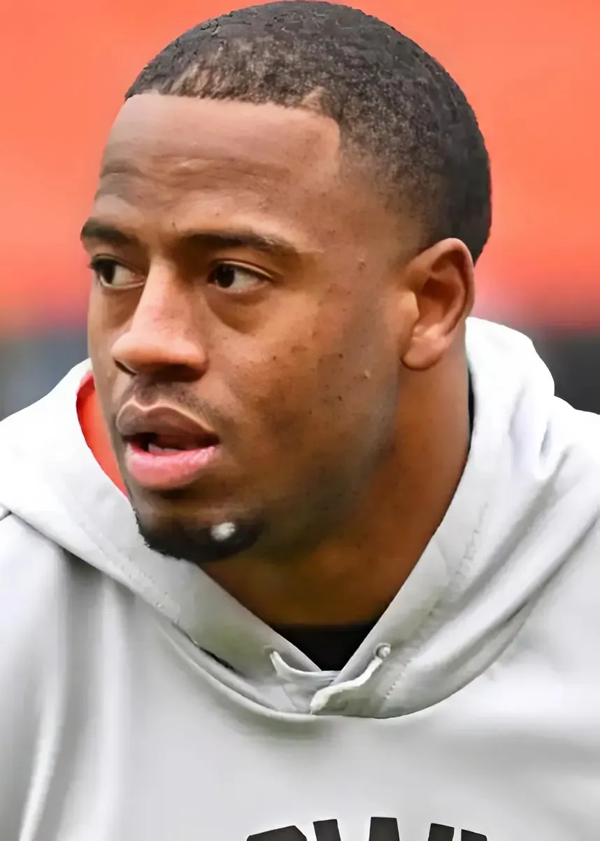 Ex-Browns RB Nick Chubb Gets Bleak Update on Future Prospects