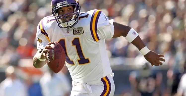 Legendary Vikings quarterback makes appearance at OTAs whose unique experience can help J.J. McCarthy