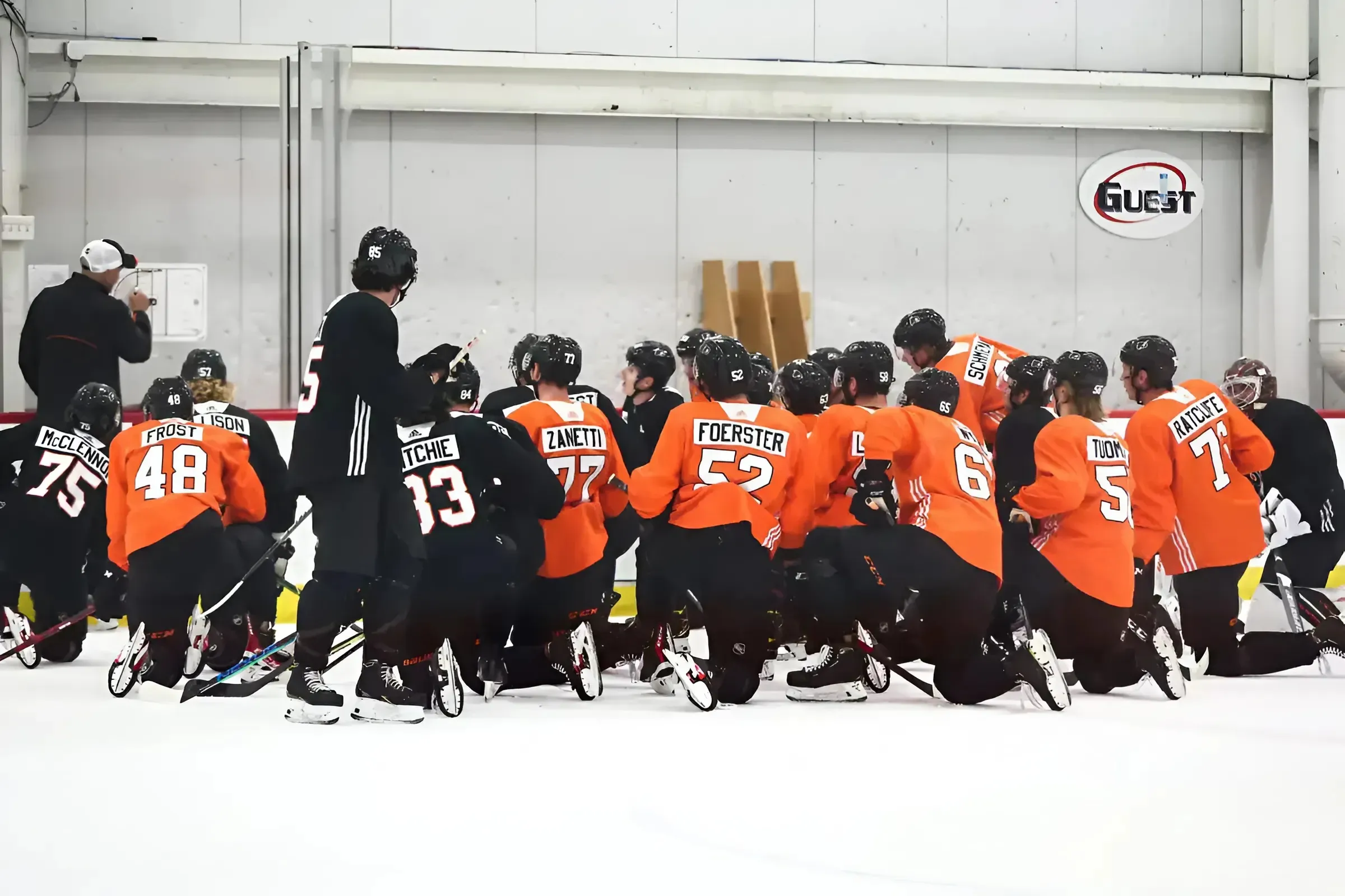 Flyers prospect Alex Ciernik is headed to the Finnish Liiga