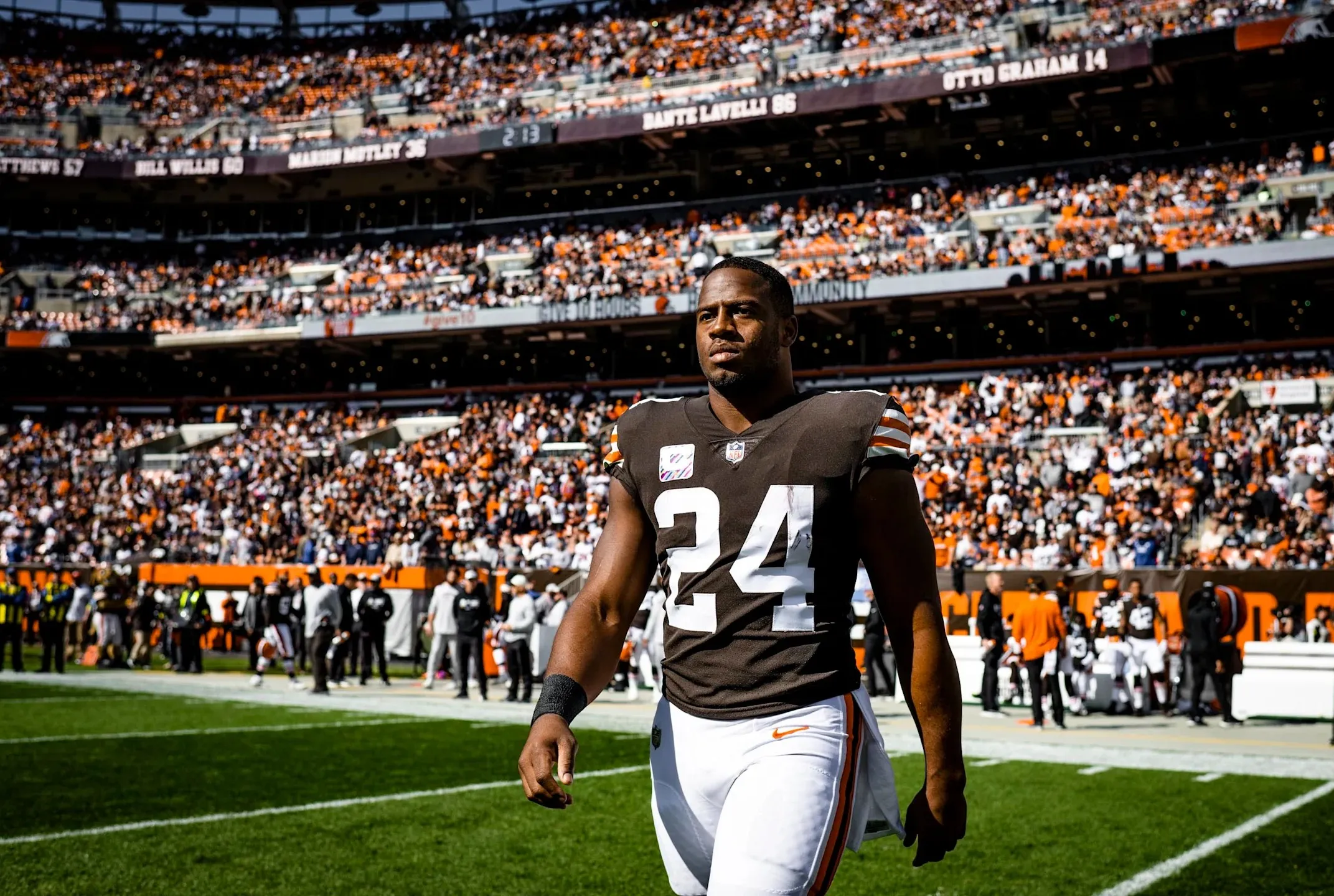 Ex-Browns RB Nick Chubb Gets Bleak Update on Future Prospects