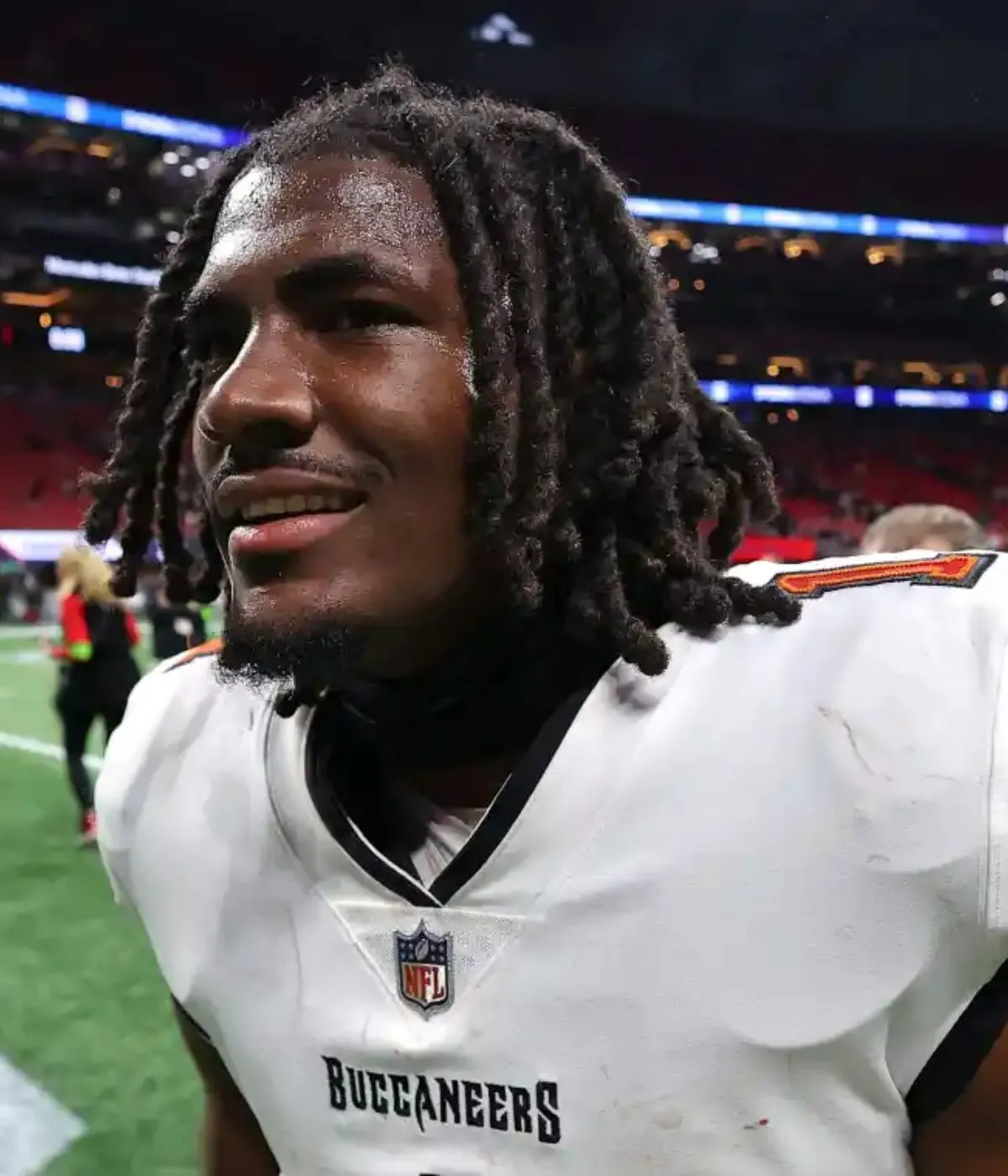 Buccaneers 1,500-Yard Veteran RB Named ‘Top Trade Candidate’