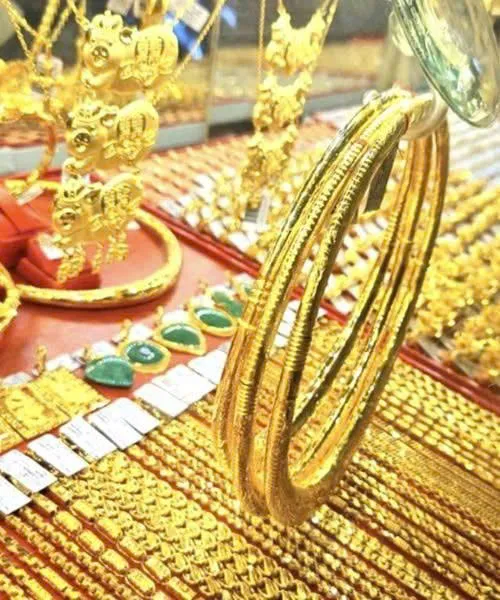 Giá vàng ngay lúc này: Trời ơi bà con cứ bình tĩnh