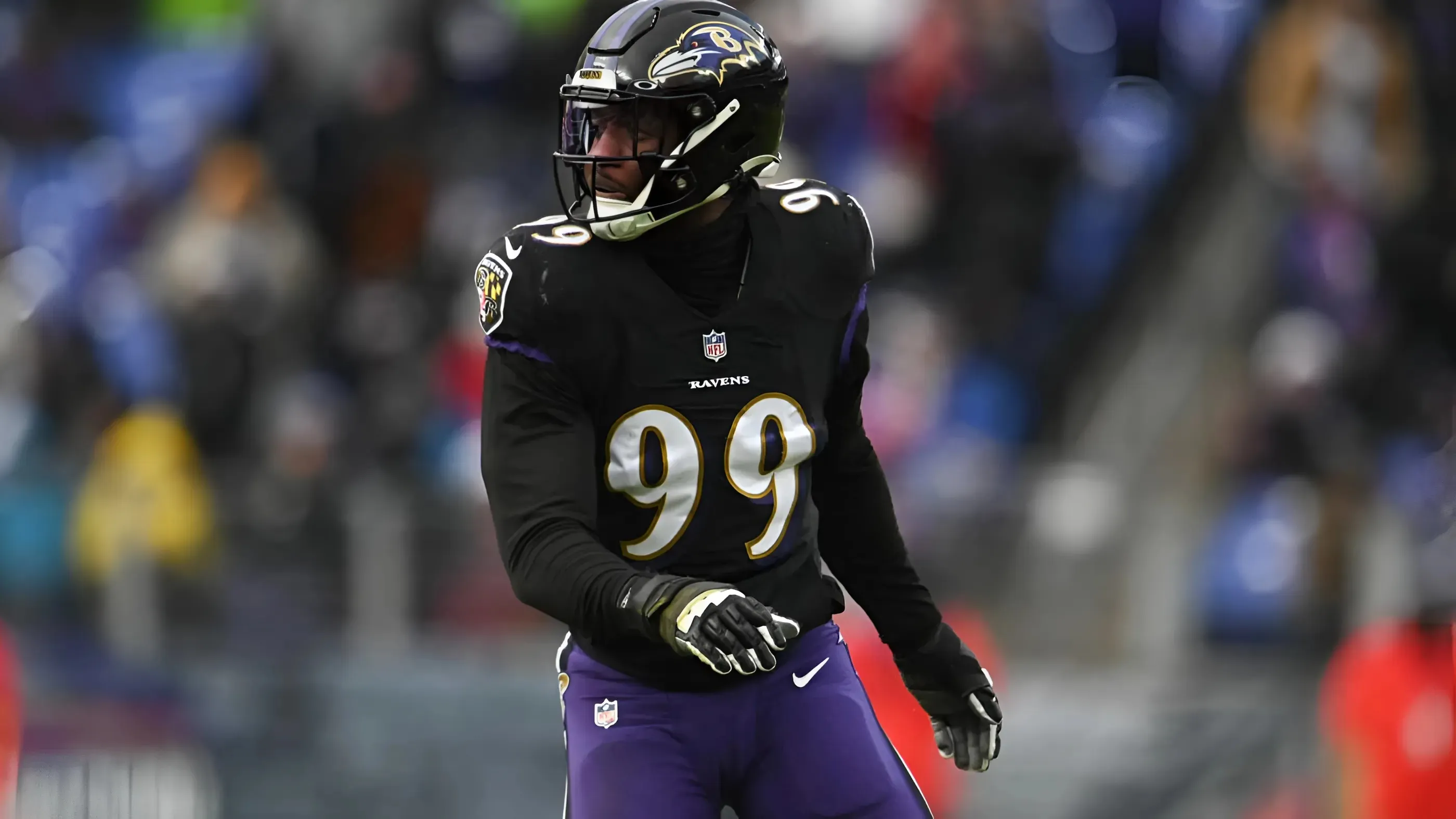 Ravens would be wise to wait out tough contract dilemma with former first-round pick amid 2024 breakout