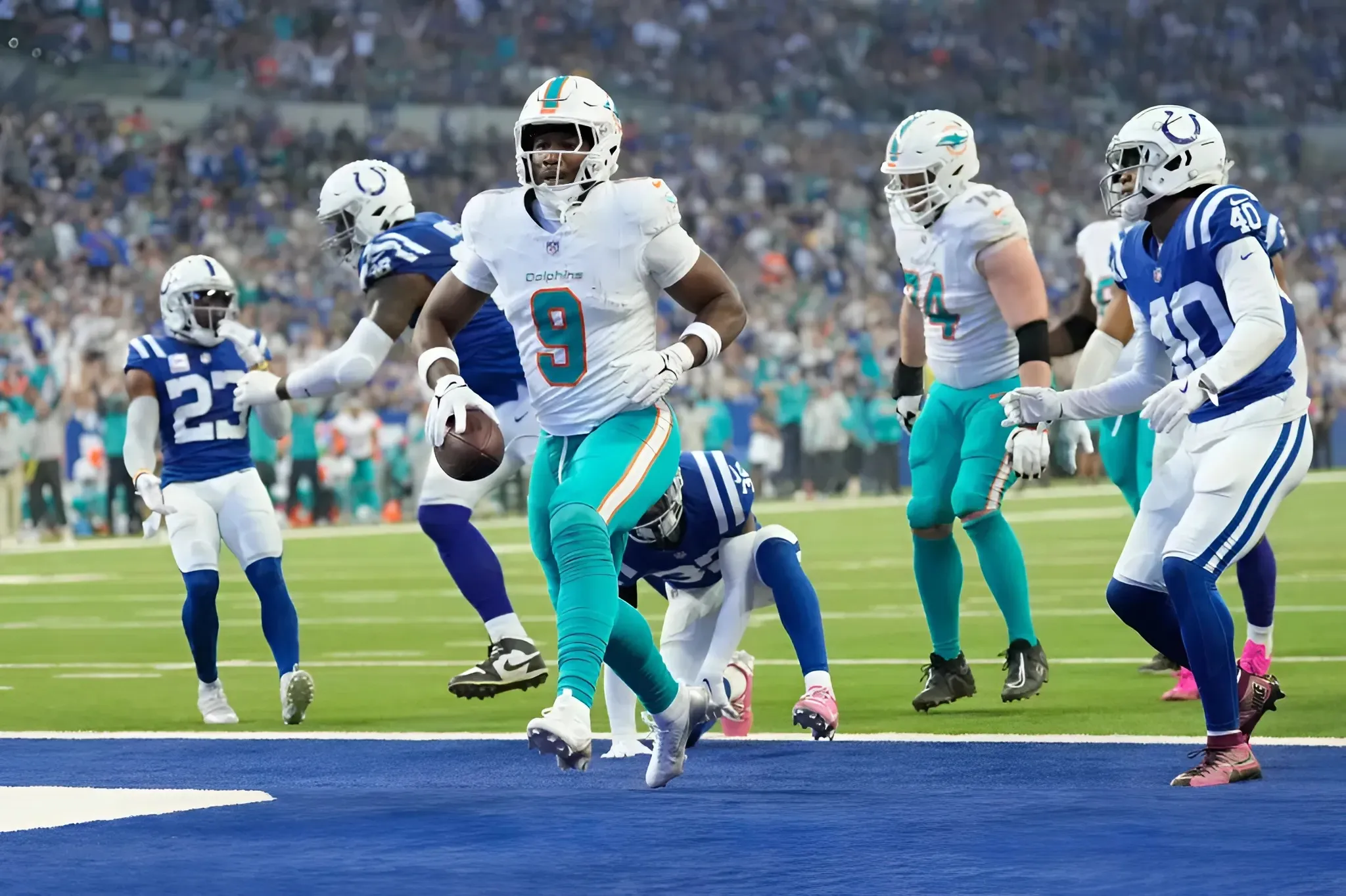 Steelers' Tight End Hints That Dolphins' Jonnu Smith Is Not Truly A Fit On Pittsburgh's Depth Chart