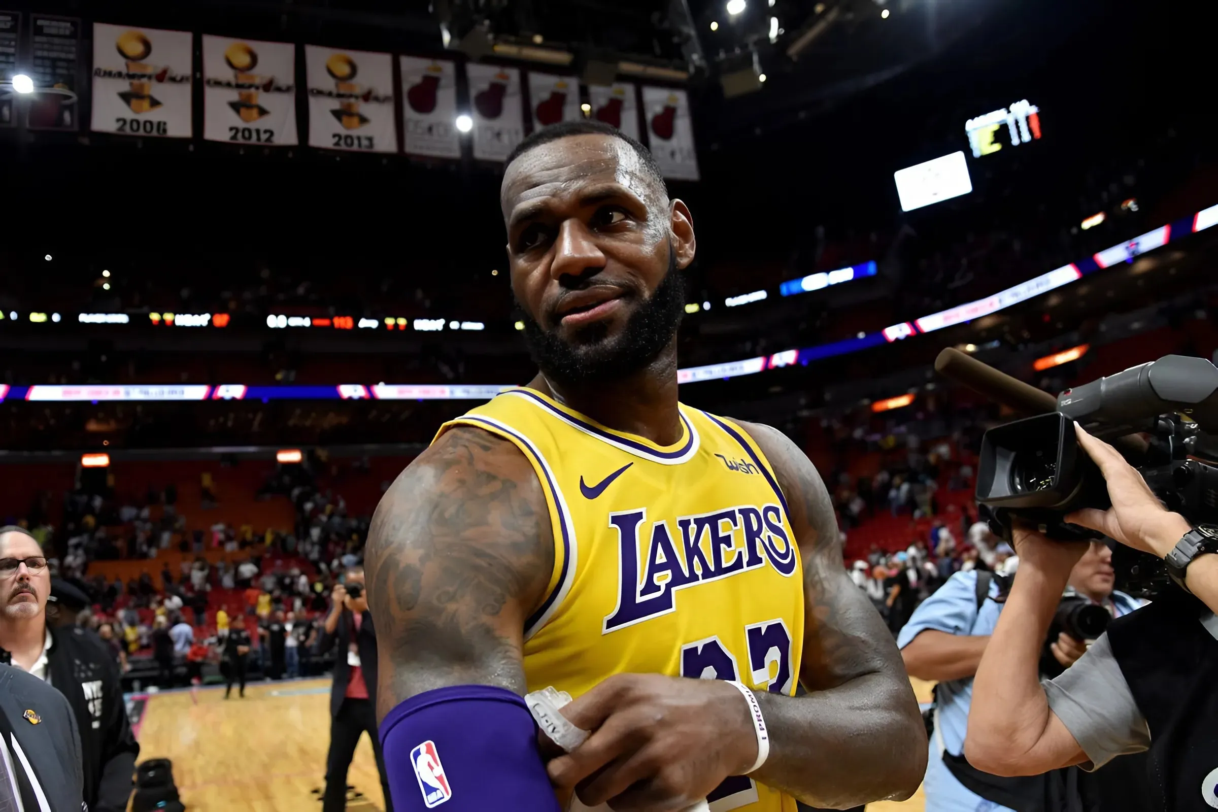 Lakers Blockbuster Trade Idea Gets $238 Million 7-Footer to Form New Big Three
