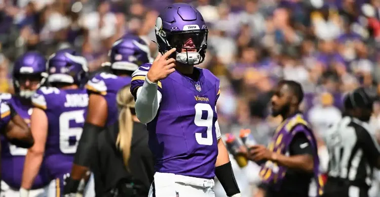 Vikings Trade Pitch Flips Sam Howell, Pick for $34M QB to Challenge JJ McCarthy