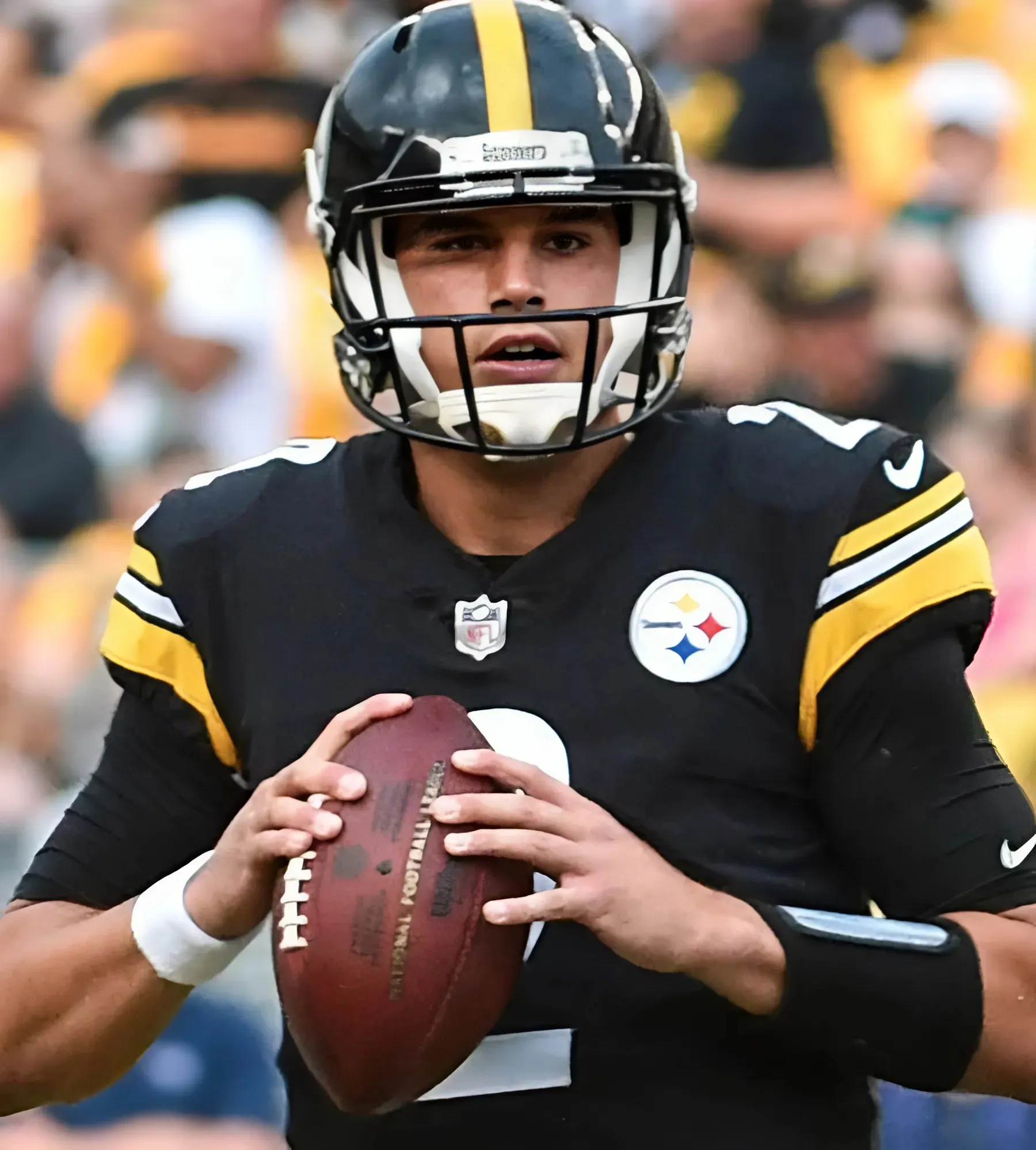 Mason Rudolph Takes Early Lead in Steelers QB Battle — But Is He Just a 2025 Stopgap?