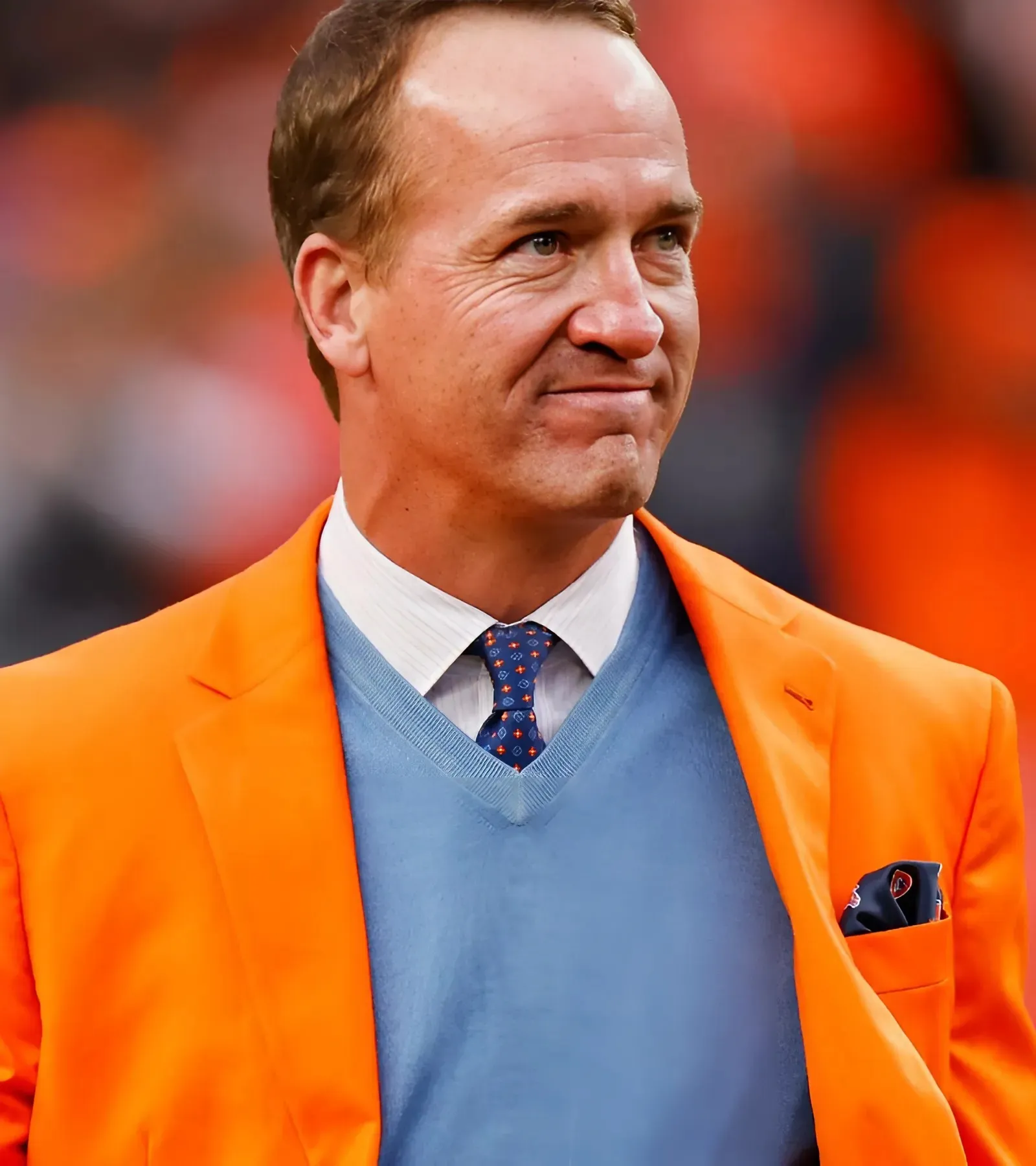 Peyton Manning Spends Time with 2025 Broncos Rookie Class