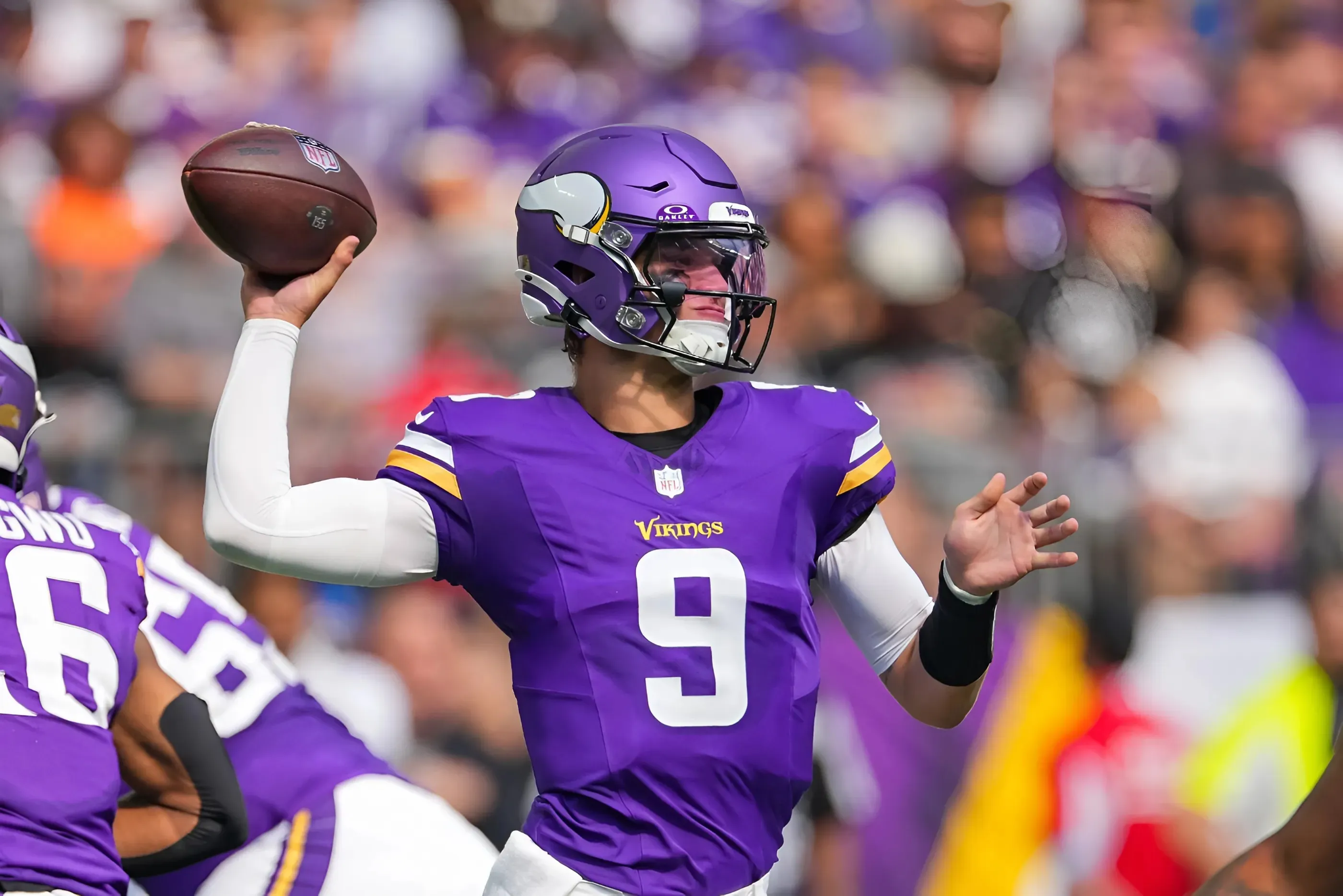 Vikings Trade Pitch Flips Sam Howell, Pick for $34M QB to Challenge JJ McCarthy
