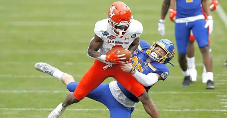 Eagles Sign Speedy WR