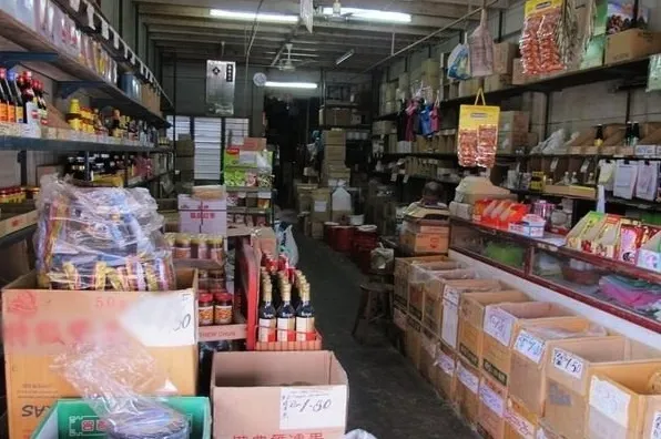 “Xe tải tông vào tiệm tạp hóa, 6 người c.h.ế.t”