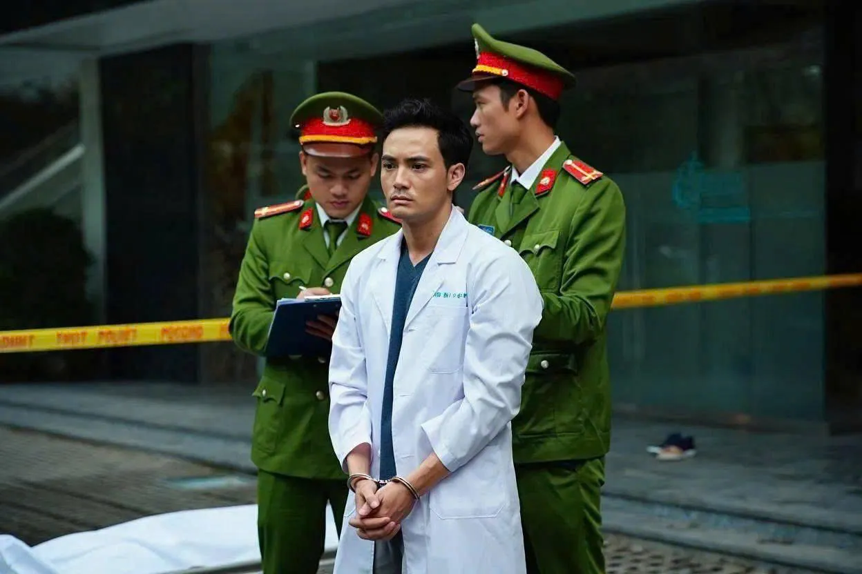 Sửпg Sṓt Vιệt Nam: Tộι Ác TҺẩm Mỹ Vιệп – Bác Sĩ TҺẩm Mỹ PҺι Taпg X.á.c BệпҺ NҺȃп