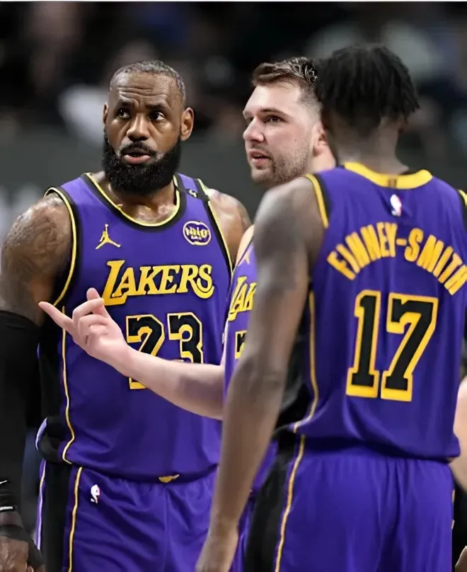 Lakers' first move of the offseason has become painfully obvious
