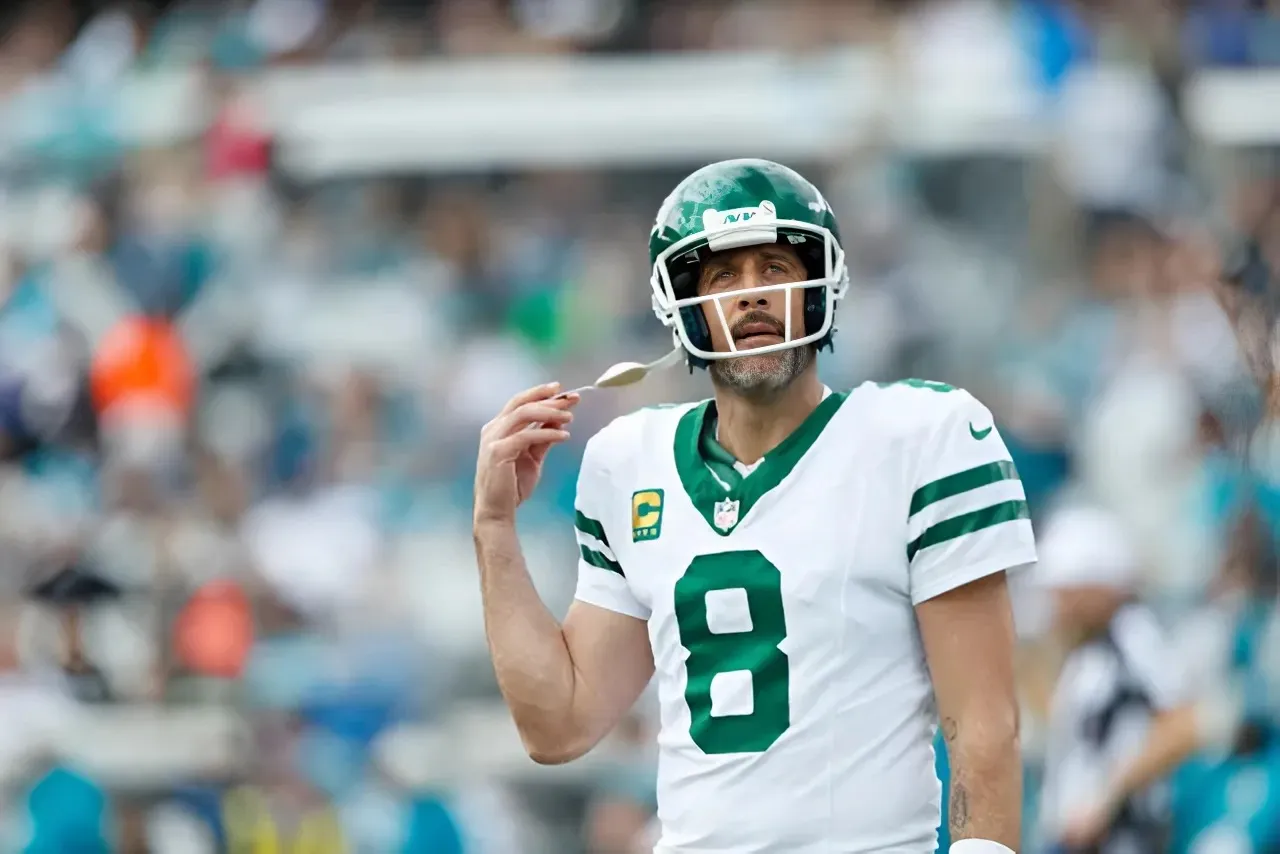 Steelers’ Bold Gamble? Shocking Financial Details Leak from Aaron Rodgers Deal Talks