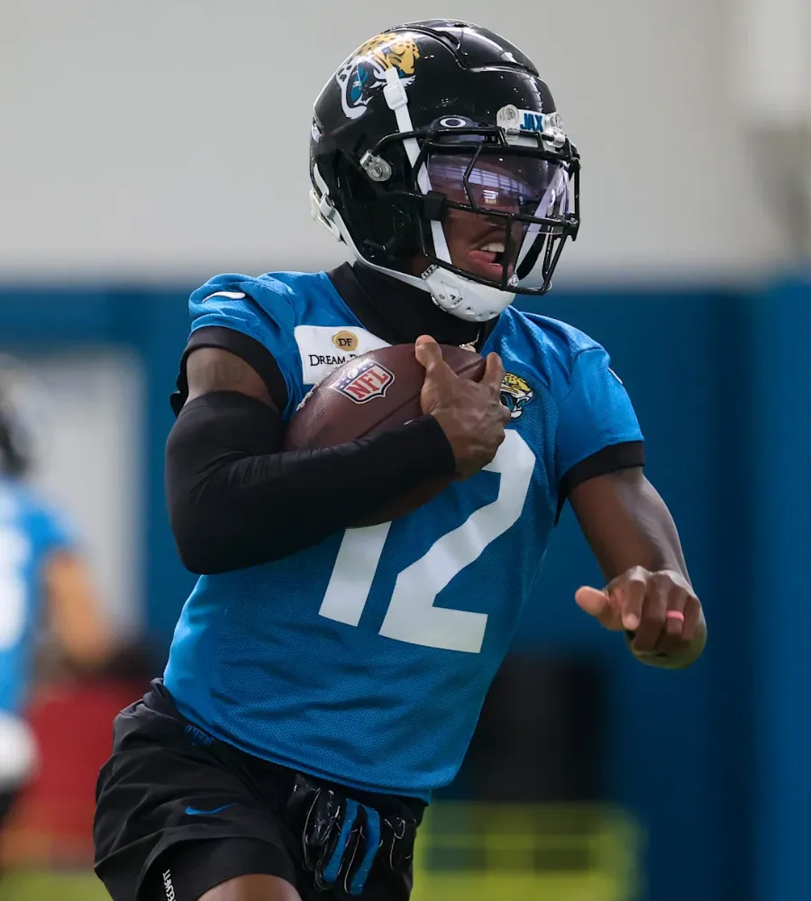 Browns Stun NFL by Passing on Travis Hunter — Trade with Jaguars Signals Massive Rebuild Bet