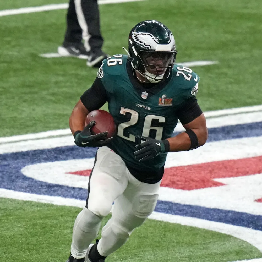 "One day I’ll just wake up and it’s over" – Saquon Barkley hints at shock retirement ‘outta nowhere’ as Eagles face brutal truth: ride him hard now, or risk wasting his prime - suong