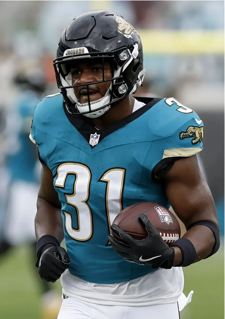 Eagles add fast playmaker to bolster their speed: Could he bump key veteran off the roster?
