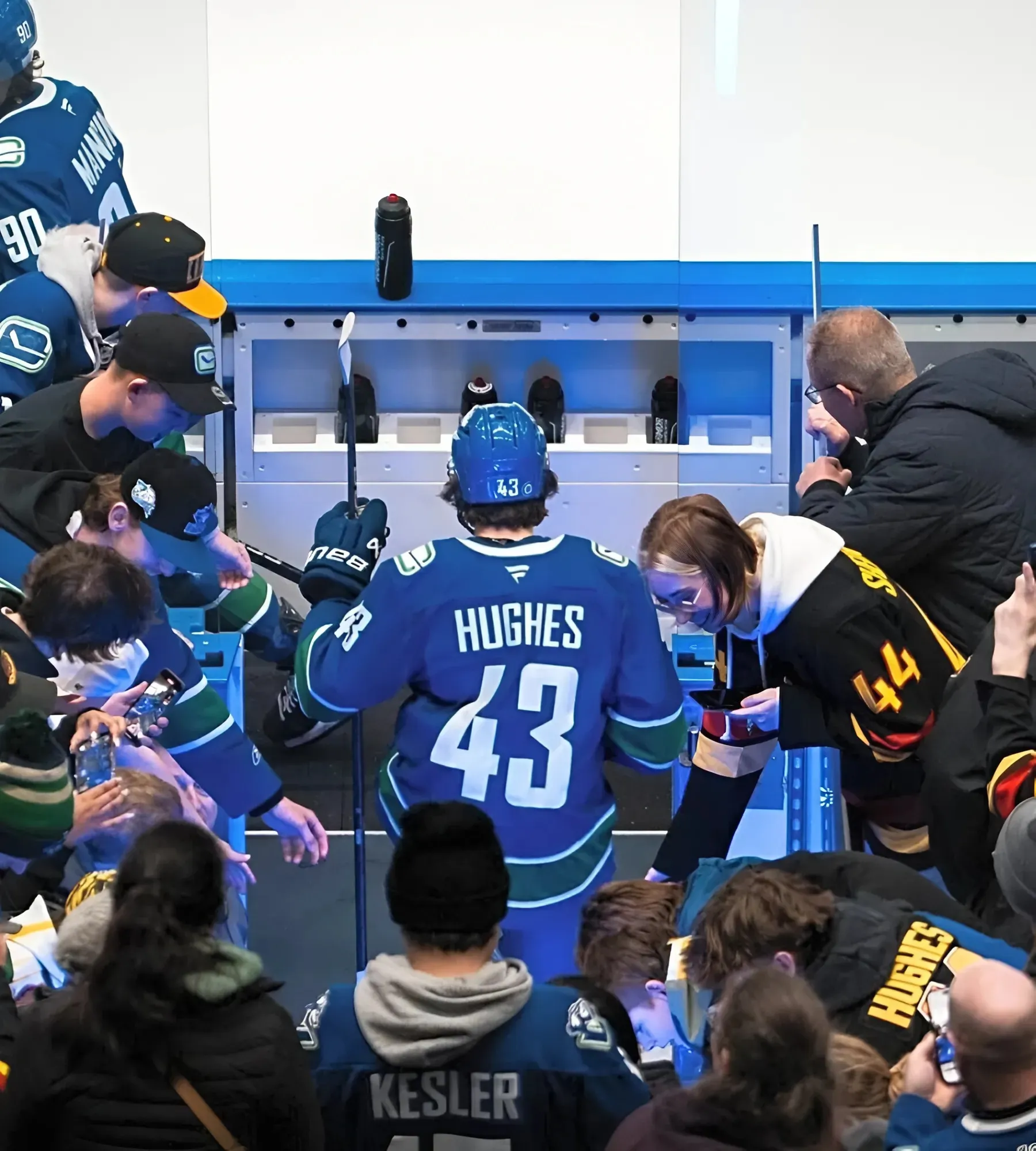 Which three players would the Canucks protect in a PWHL-style expansion draft?