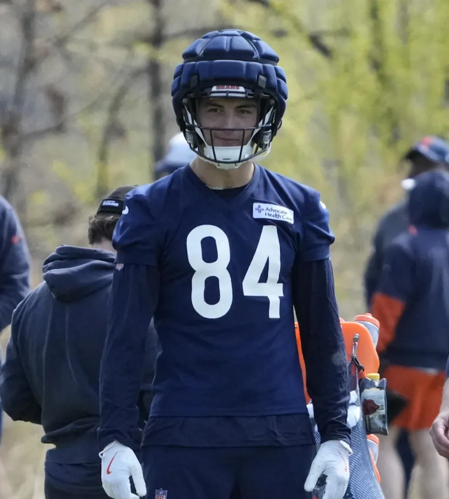 Boom or Bust? Colston Loveland Sparks Debate as Bears’ Controversial TE Pick
