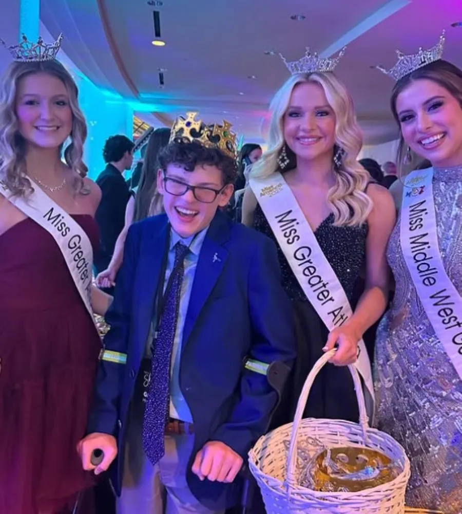 A Crown Fit for a King: Gavin McHugh Shines in Royal Company