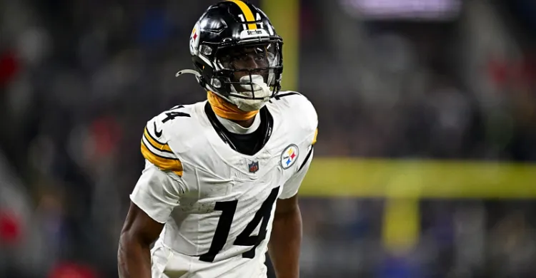 Extending George Pickens now would be a mistake