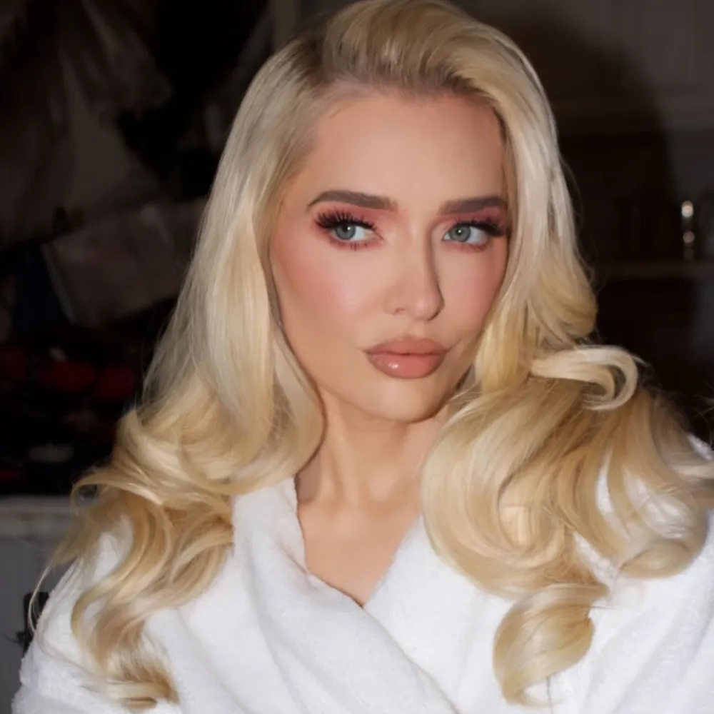 "The ice queen returns" – Erika Jayne breaks the internet with chilling comeback post as she confirms Season 10 return to RHOBH amid Bravo’s bold plans to revive the franchise - suong