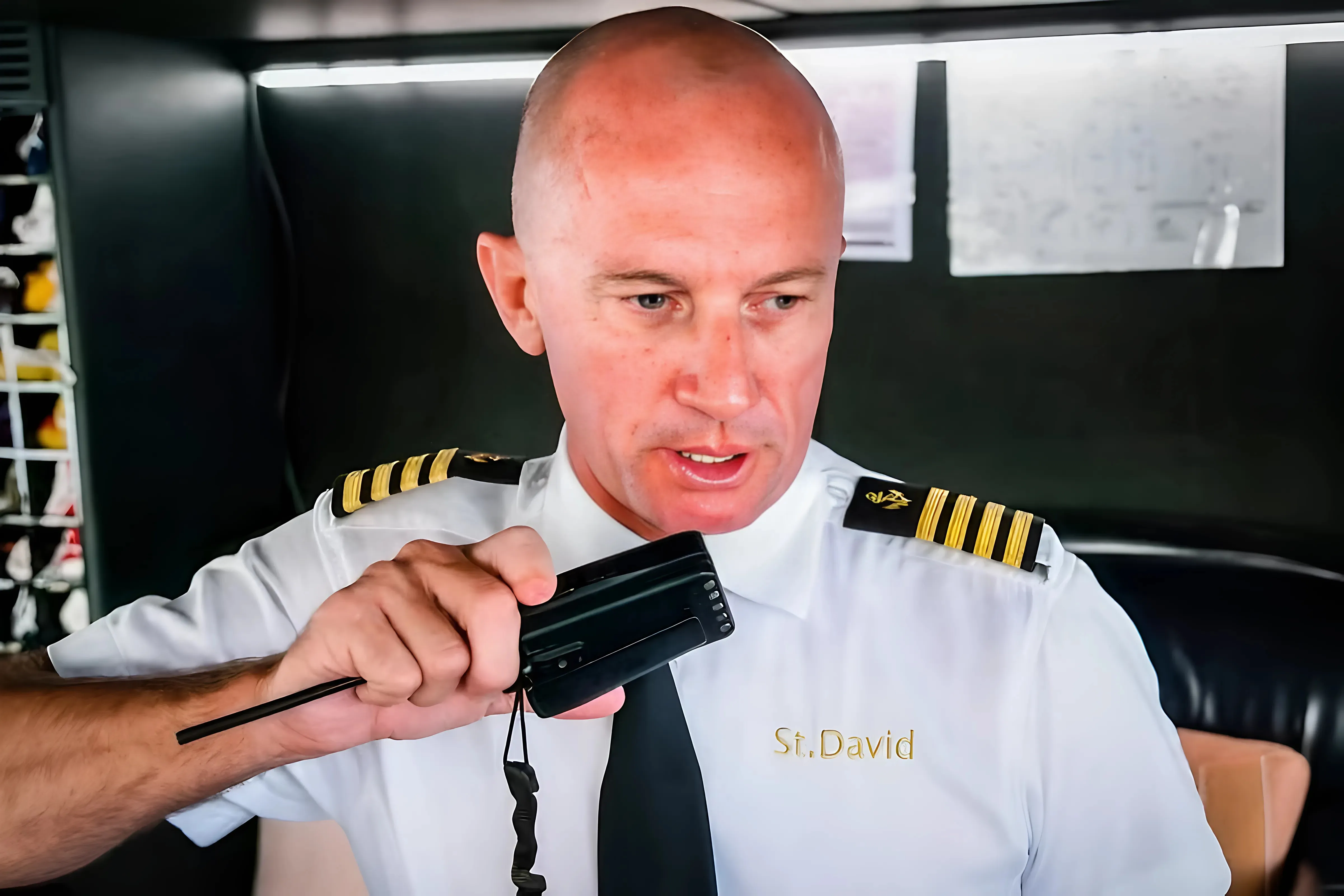 Below Deck Season 12 Accused Of Producer Interference After Captain Kerry & Crew Forget Luggage