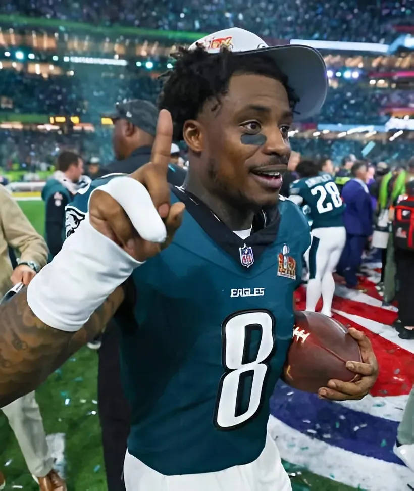 Eagle Urged to Address ‘Pressing Issue’ With 1,000-Yard Pro Bowl WR