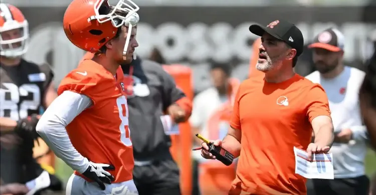 Browns Predicted to Dump QB After Early Struggles